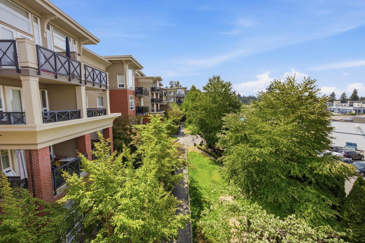 319 2970 KING GEORGE BOULEVARD, Surrey