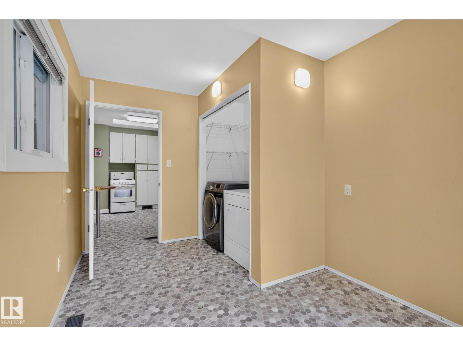 6261 112A ST NW - 13