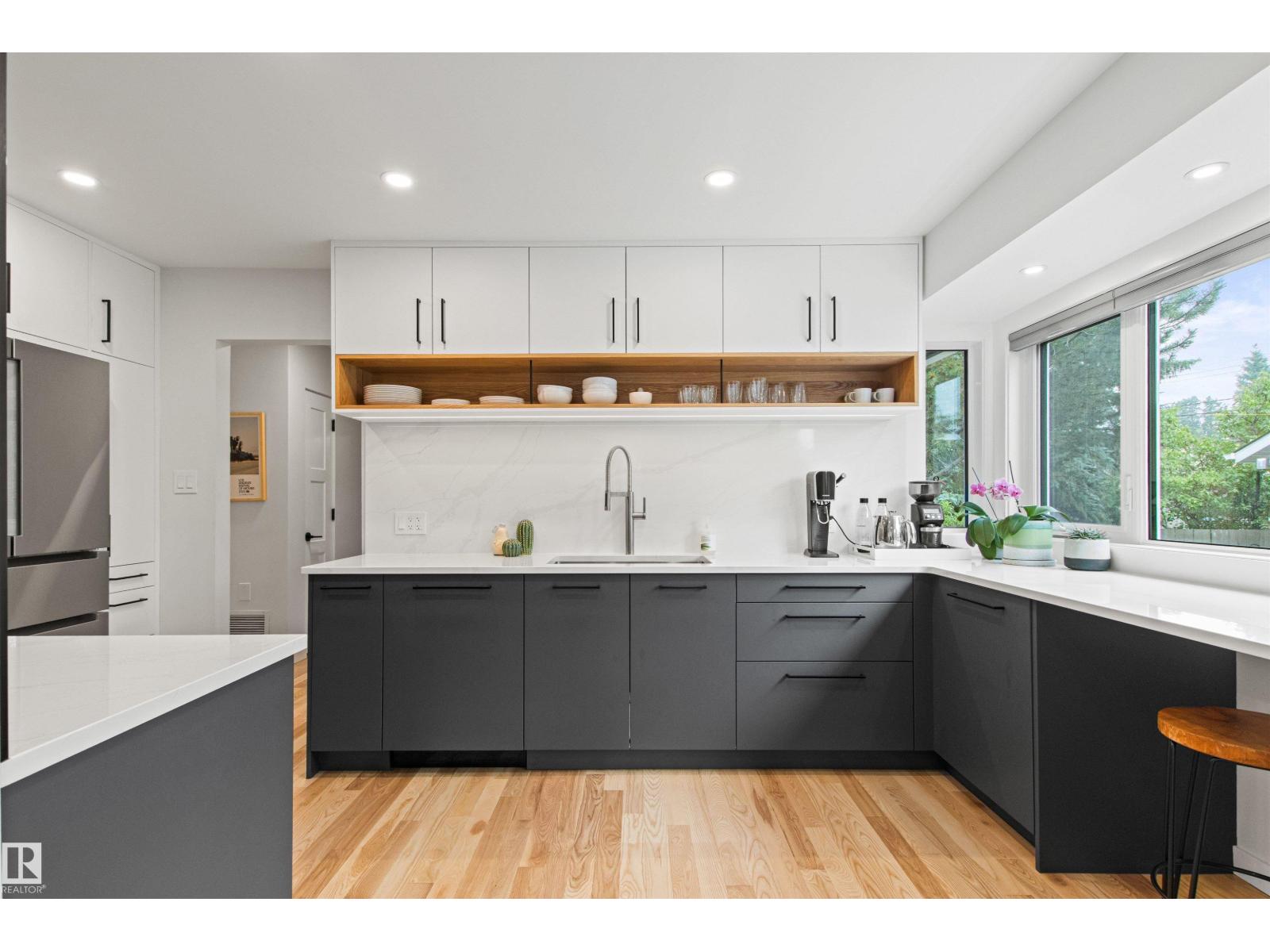 8932 145 ST NW - 20