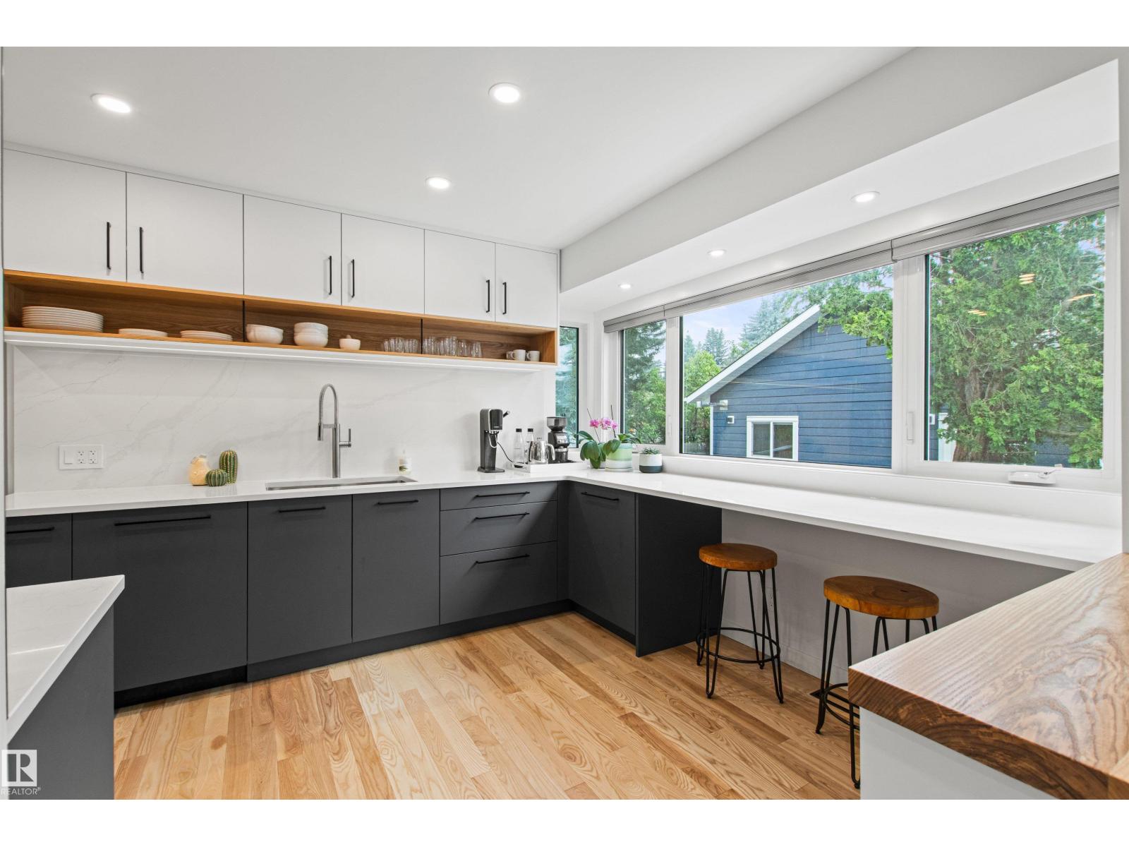 8932 145 ST NW - 21