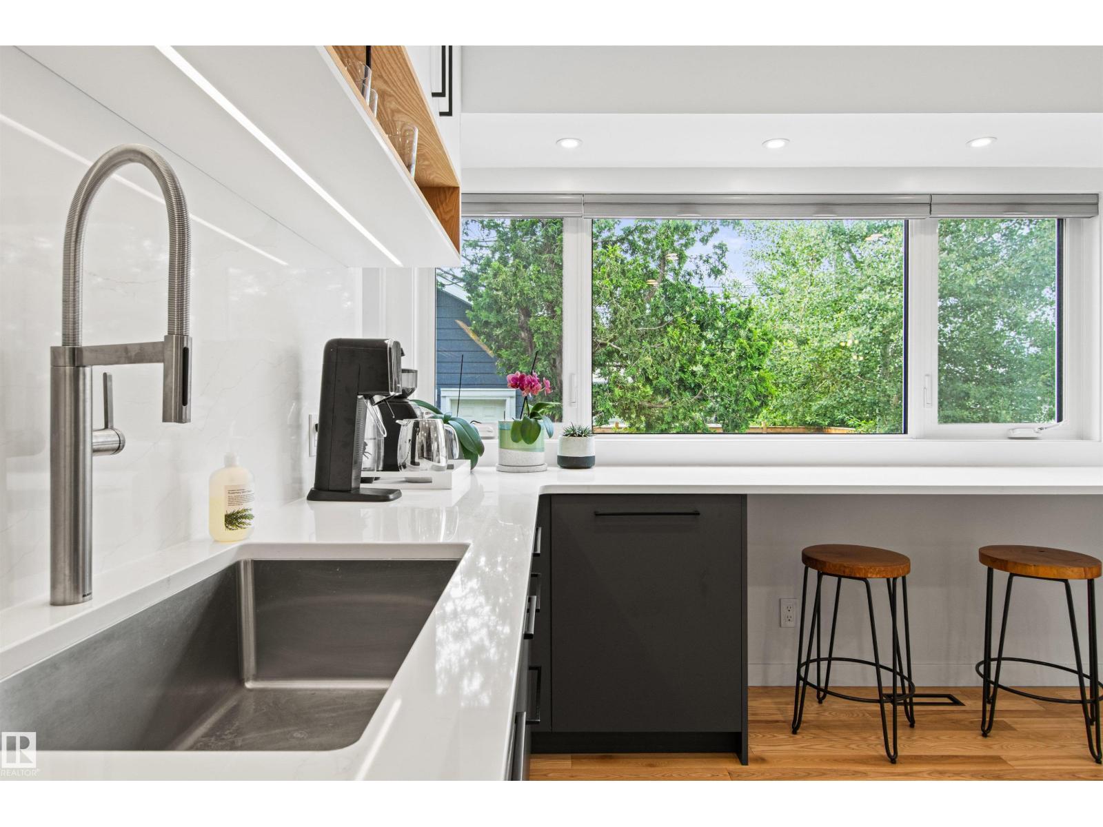 8932 145 ST NW - 24
