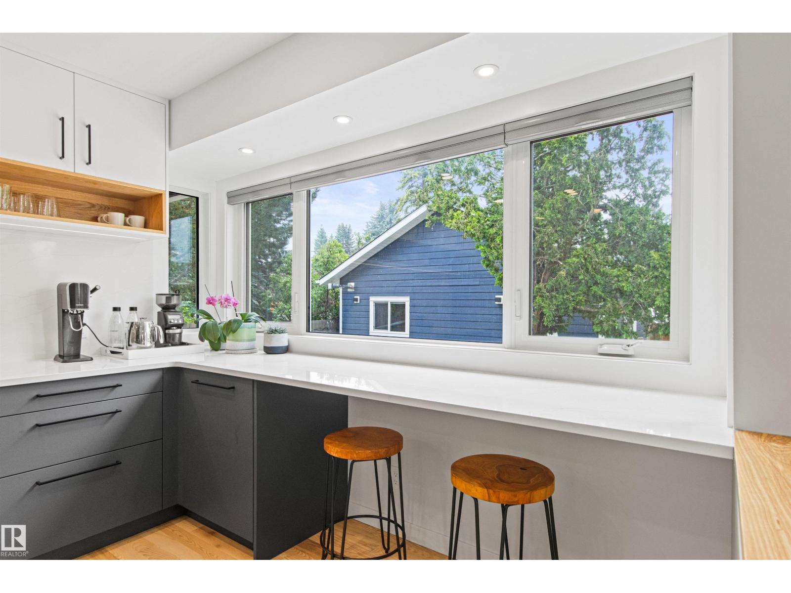 8932 145 ST NW - 26