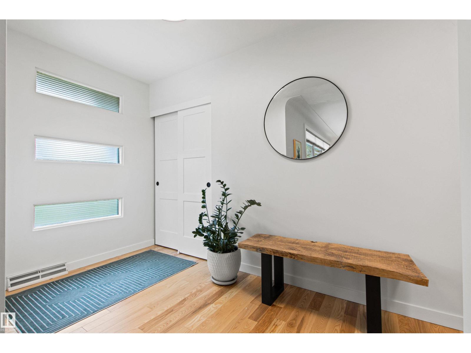 8932 145 ST NW - 4