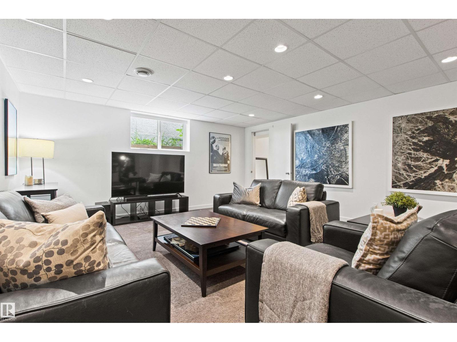 8932 145 ST NW - 42