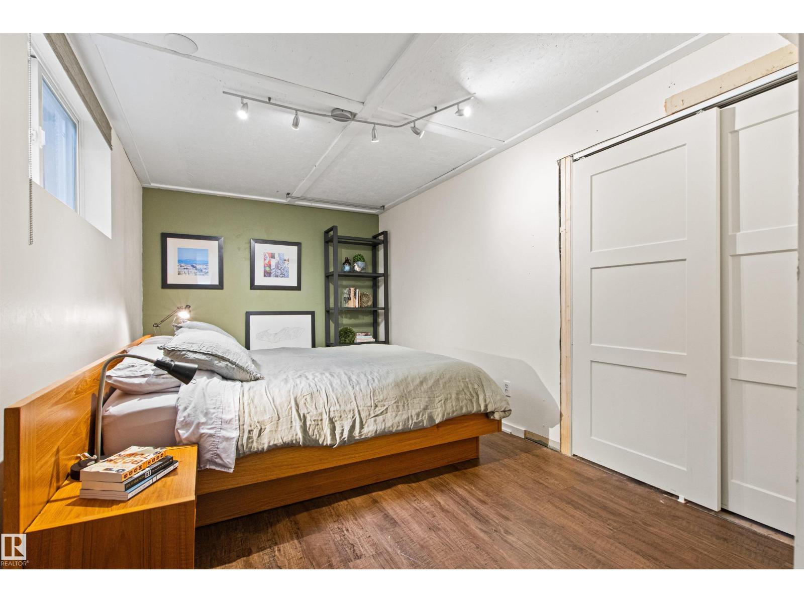 8932 145 ST NW - 48