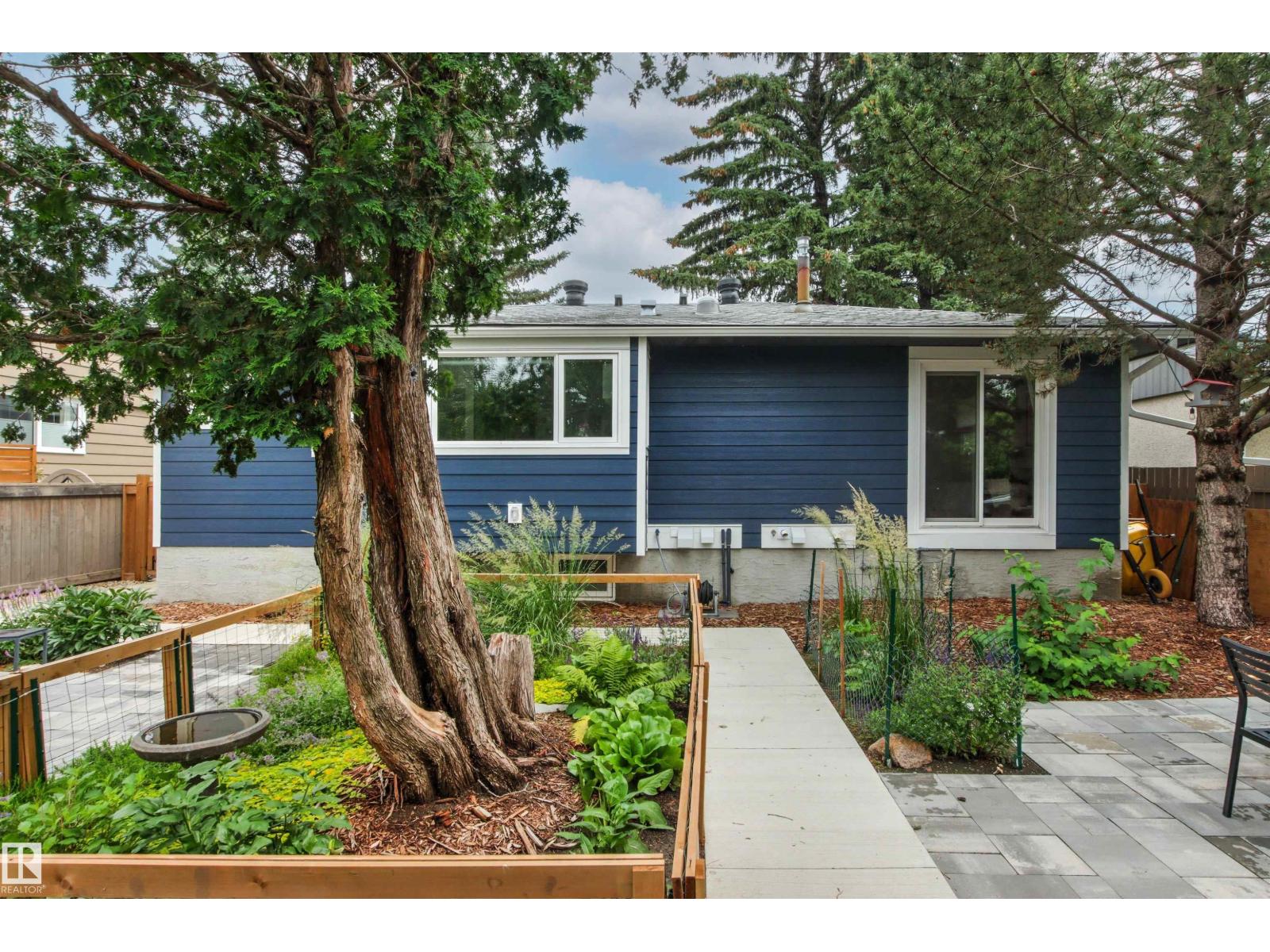 8932 145 ST NW - 68