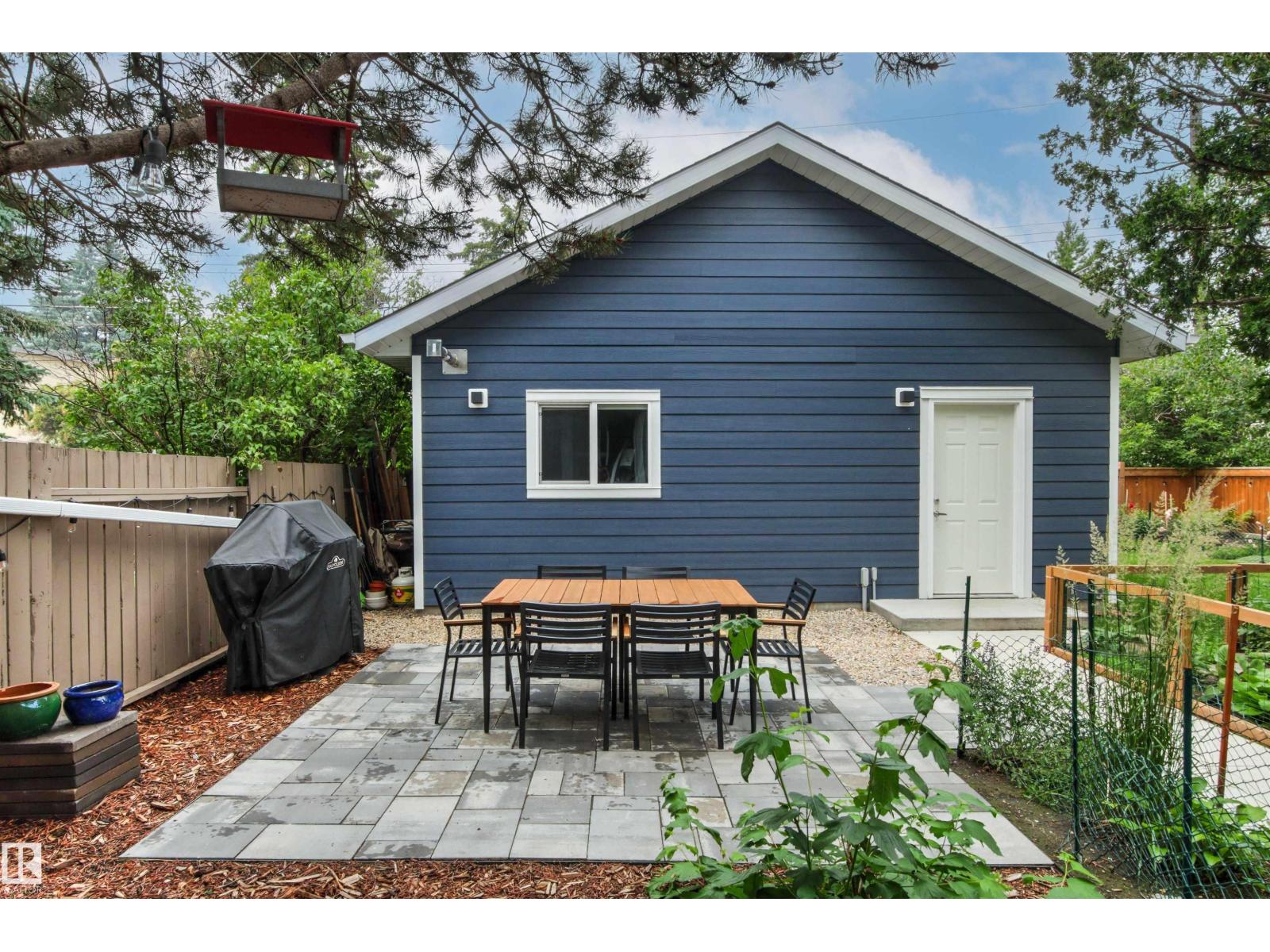 8932 145 ST NW - 72