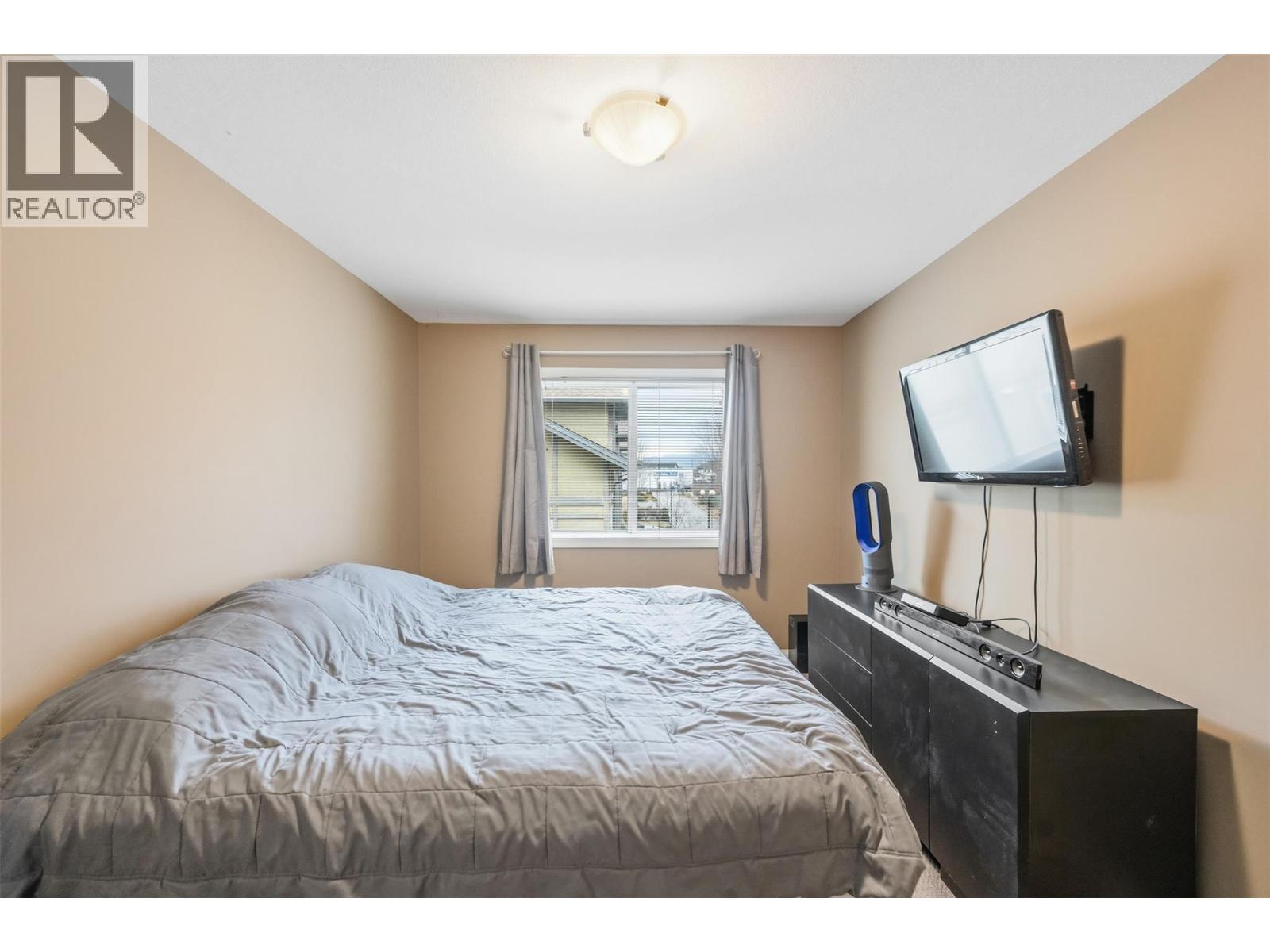 #108 48 Galt Avenue - 26