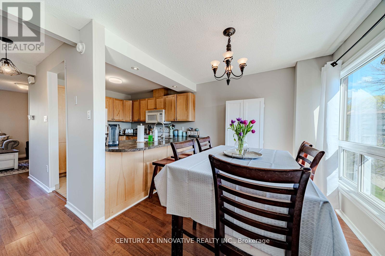 35 THE BRIDLE PATH - 22