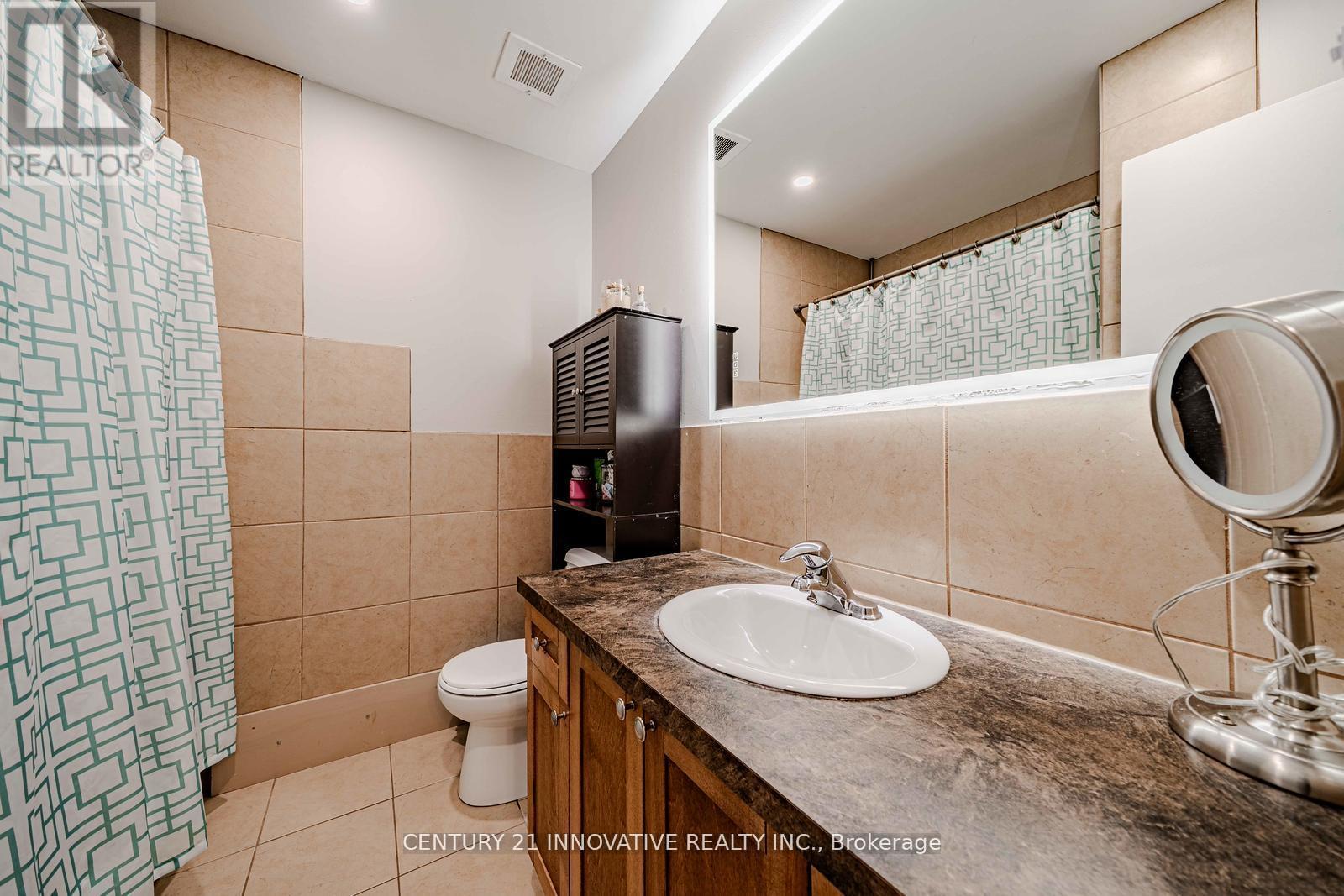 35 THE BRIDLE PATH - 38