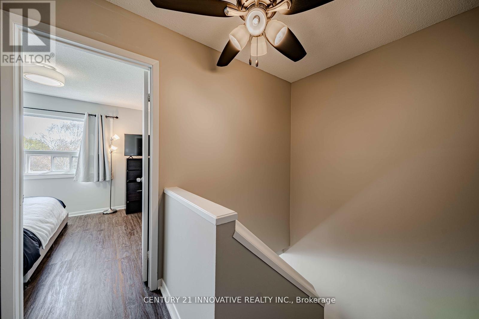 35 THE BRIDLE PATH - 39