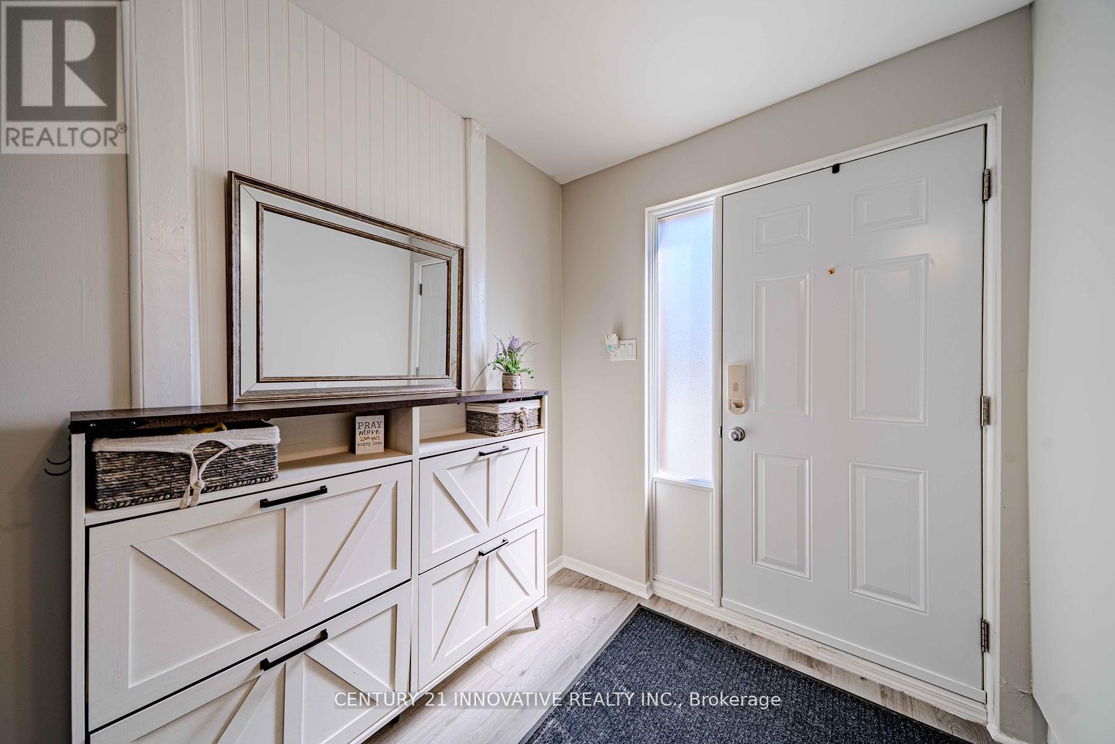 35 THE BRIDLE PATH - 6