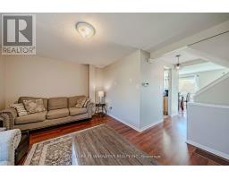 35 The Bridle Path, Clarington, ON L1C3W1 Photo 11