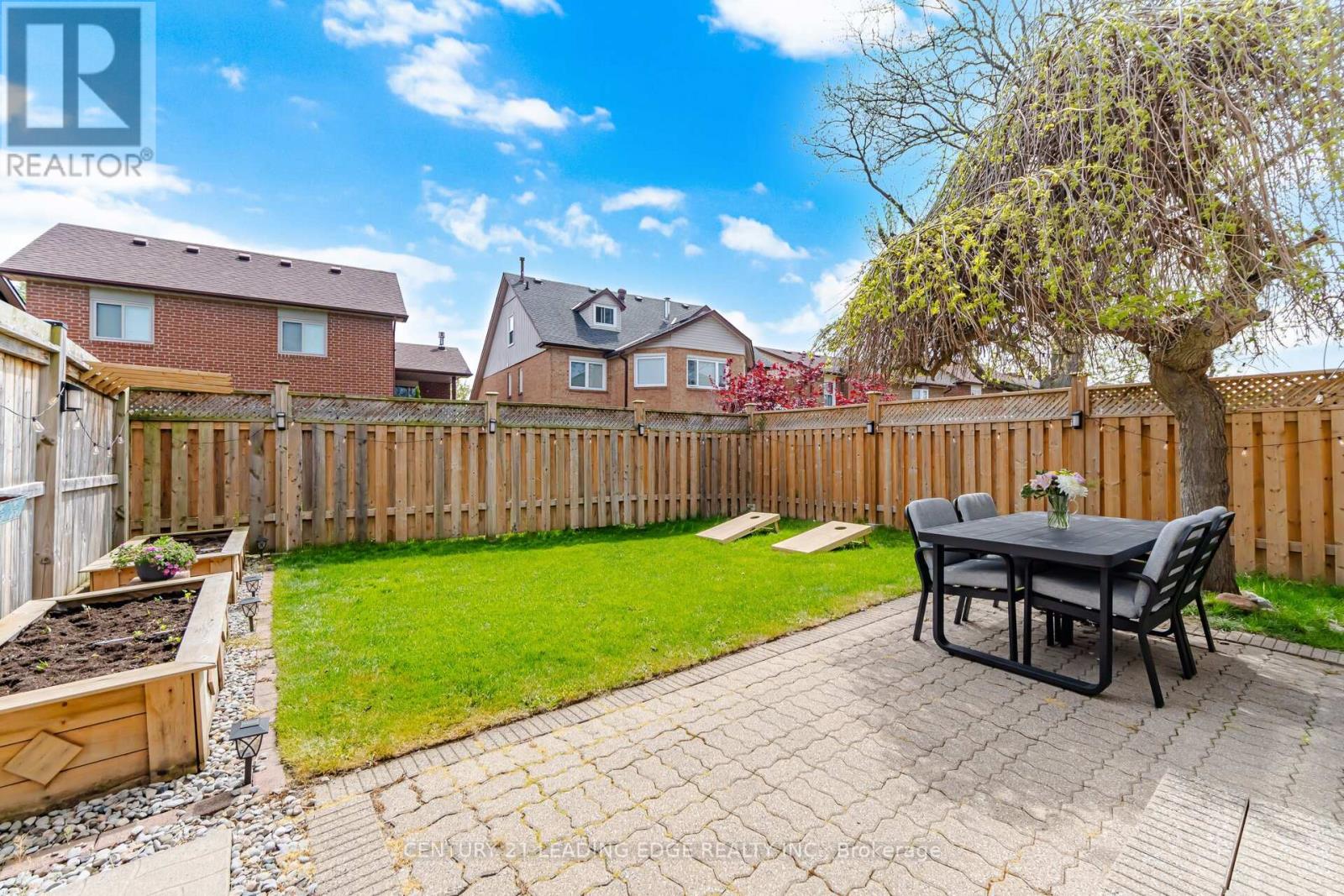 923 REDBIRD CRESCENT - 40