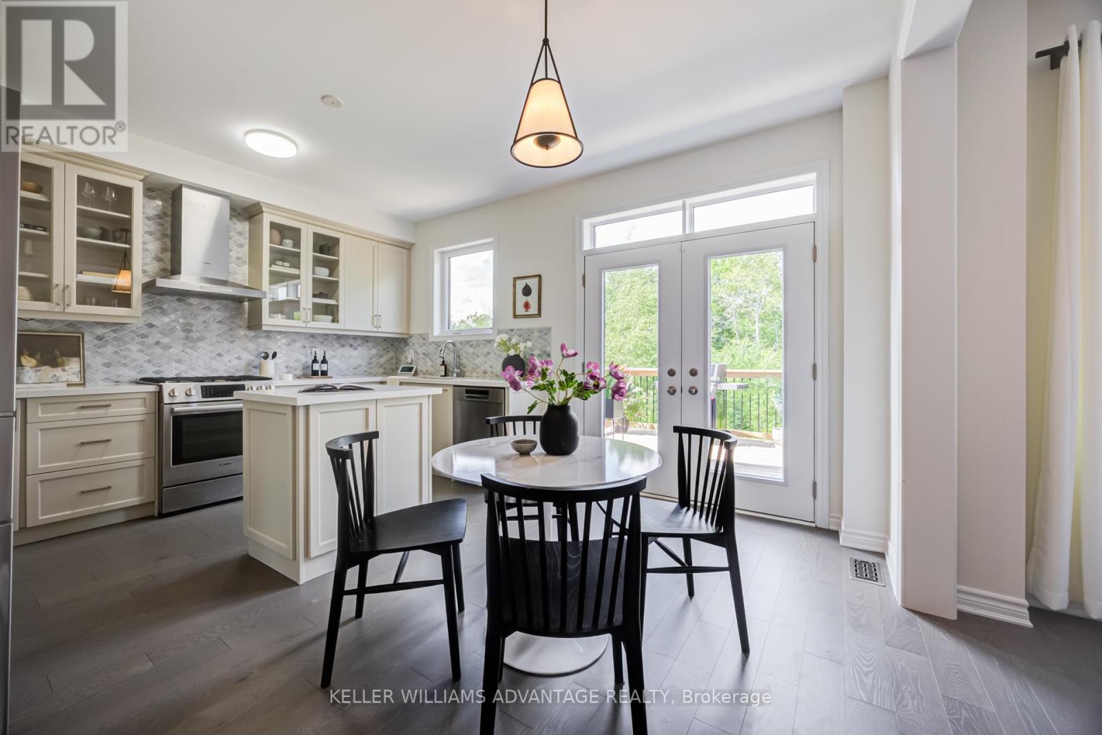 46 SUTCLIFFE DRIVE - 11