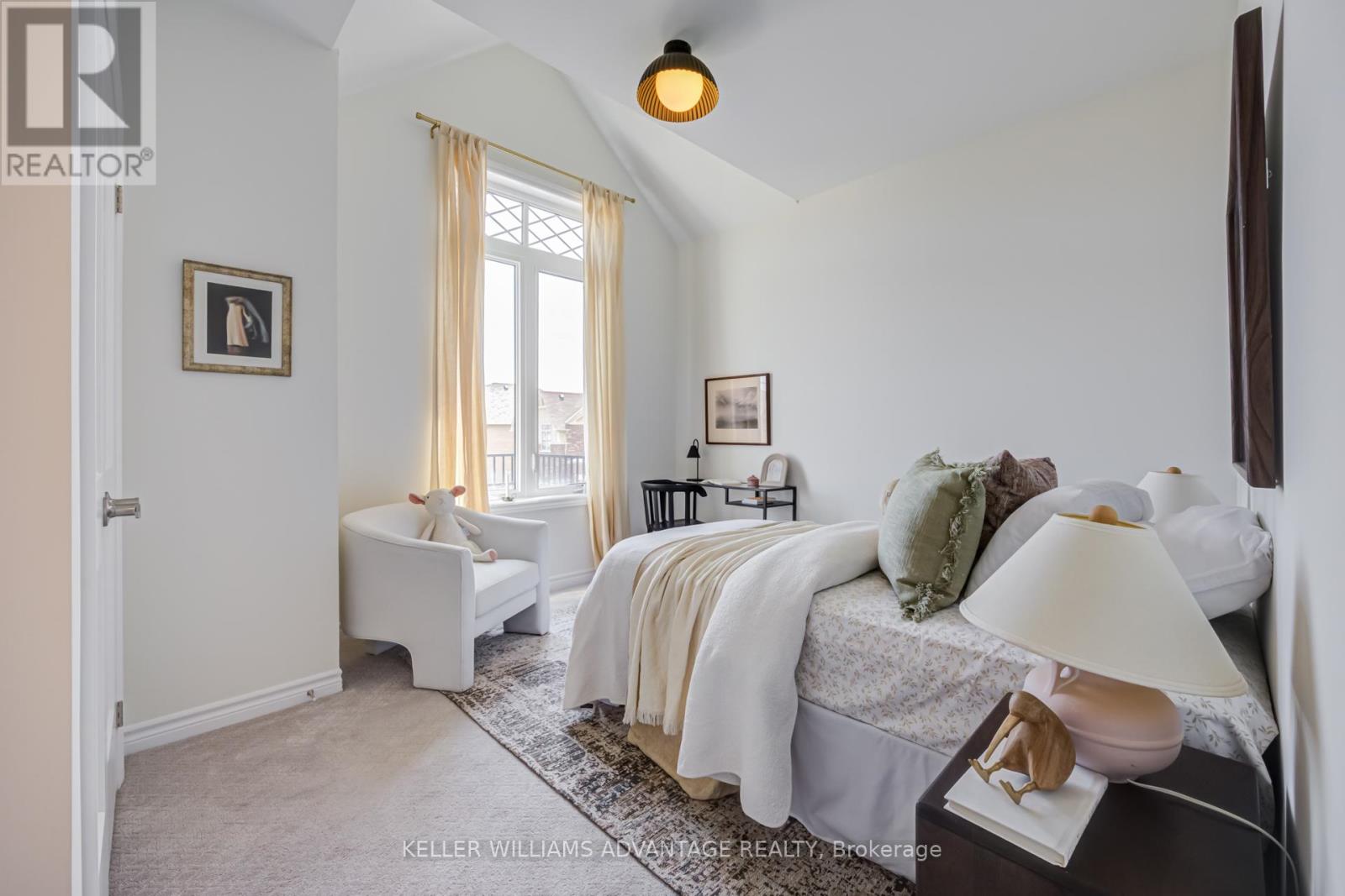 46 SUTCLIFFE DRIVE - 27