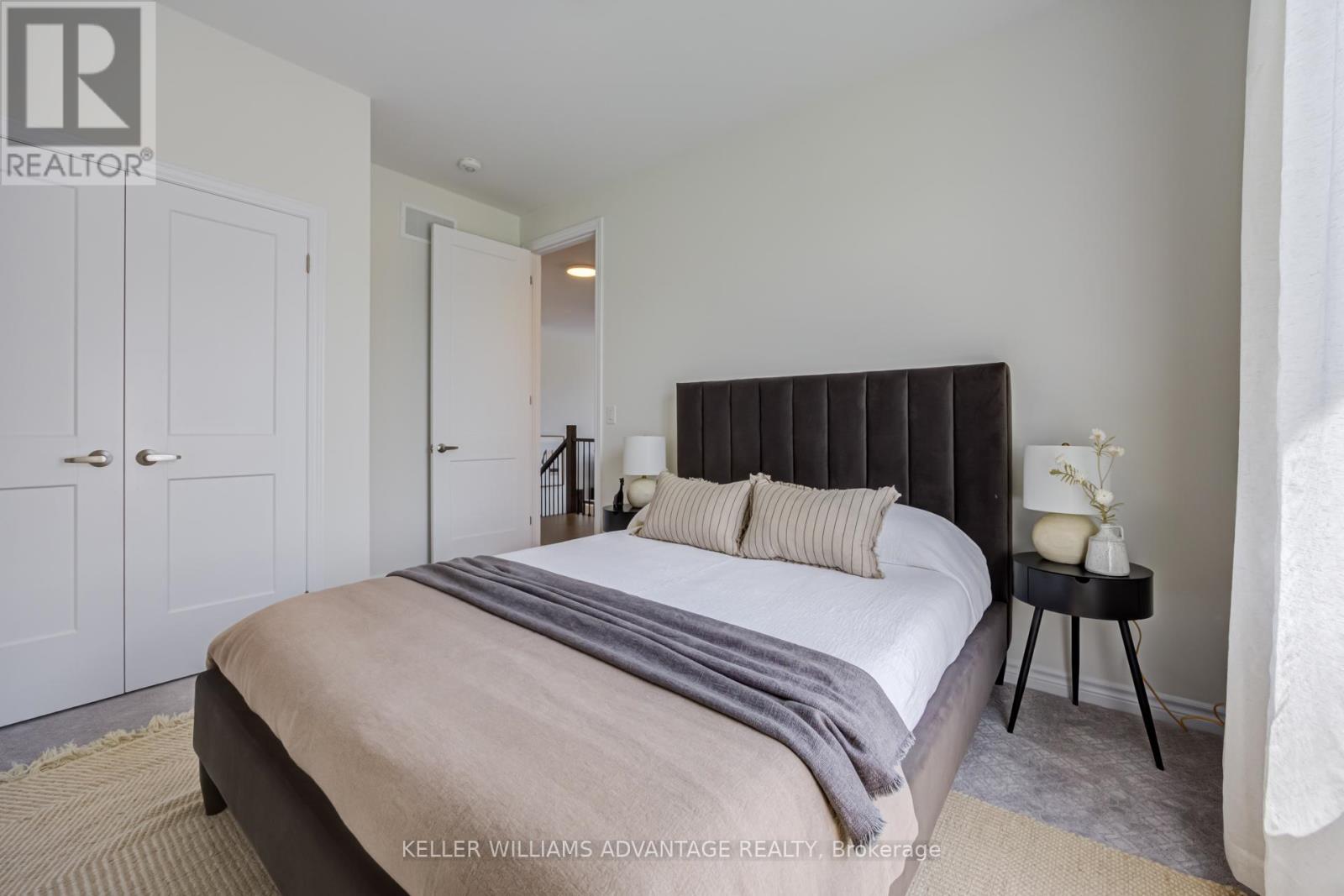 46 SUTCLIFFE DRIVE - 32