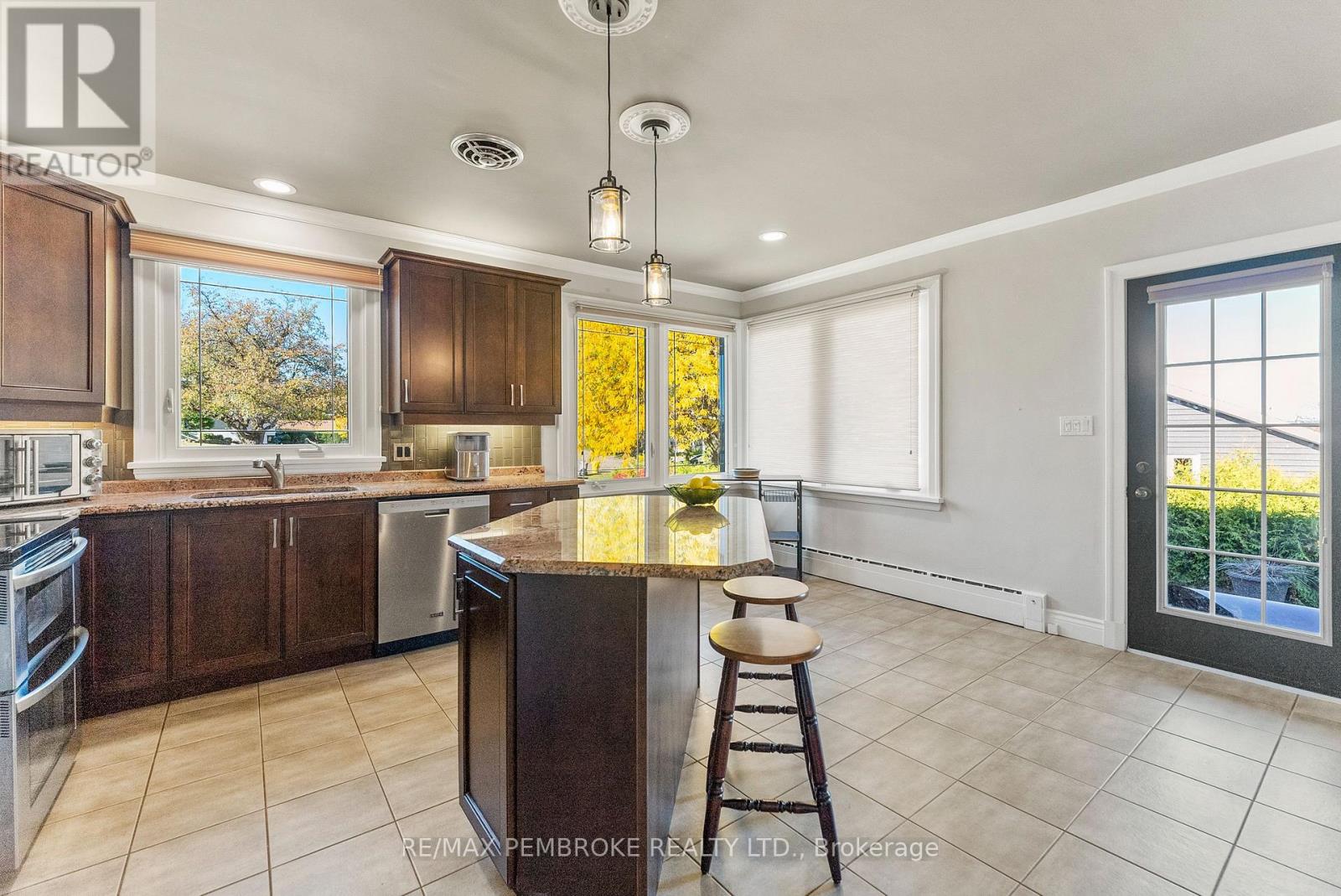 235 BROADVIEW DRIVE - 14