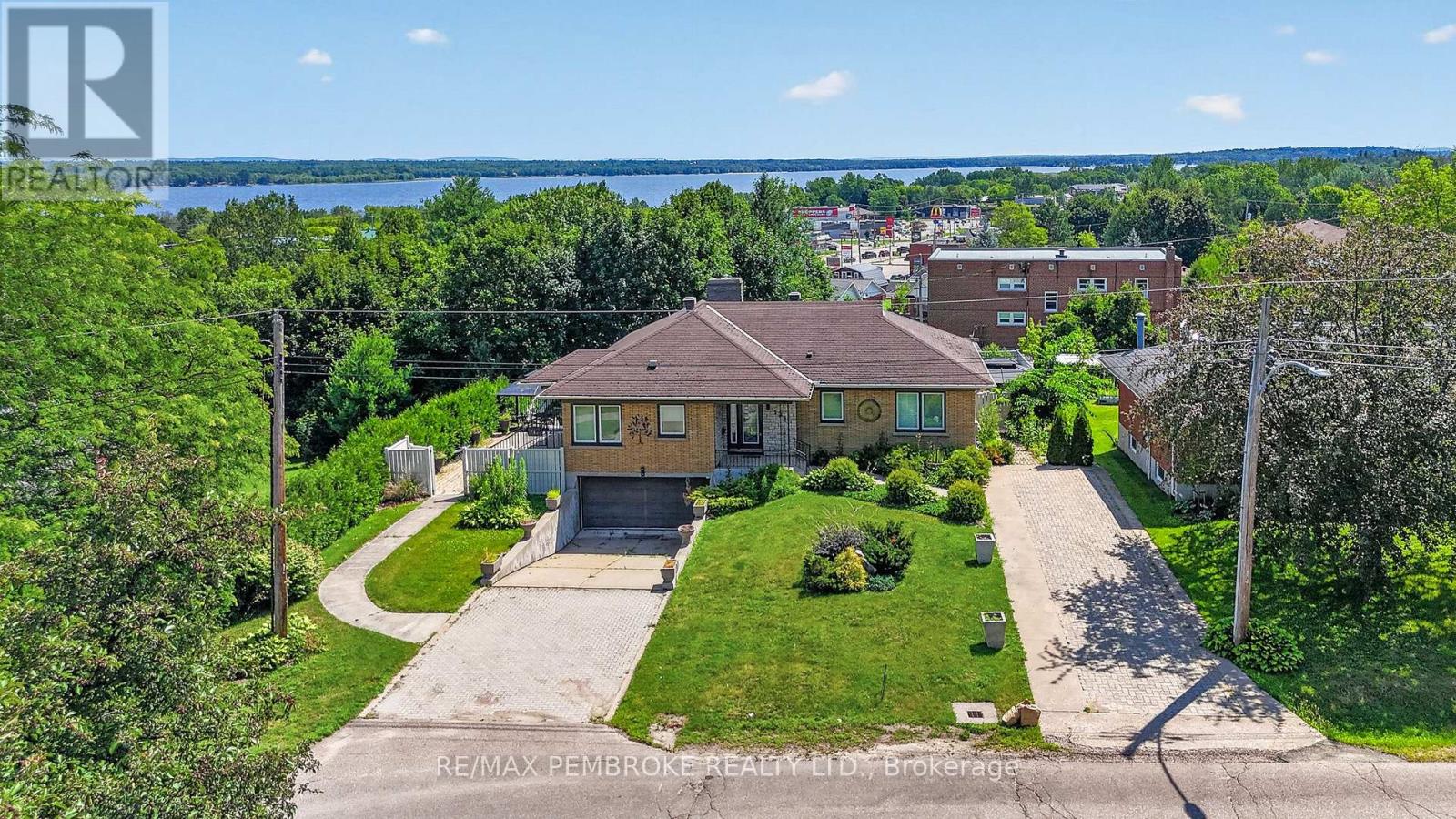 235 BROADVIEW DRIVE - 2