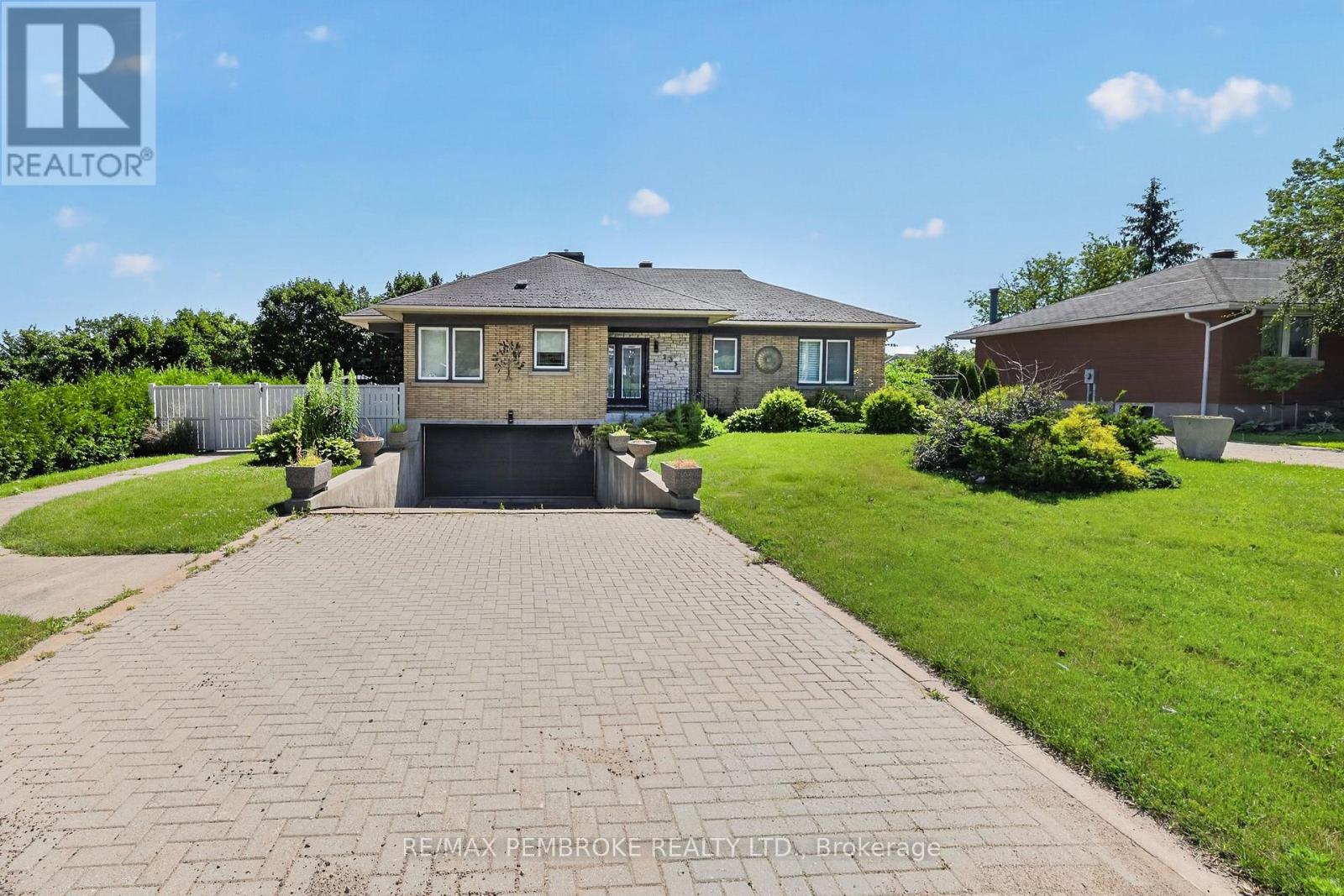 235 BROADVIEW DRIVE - 4