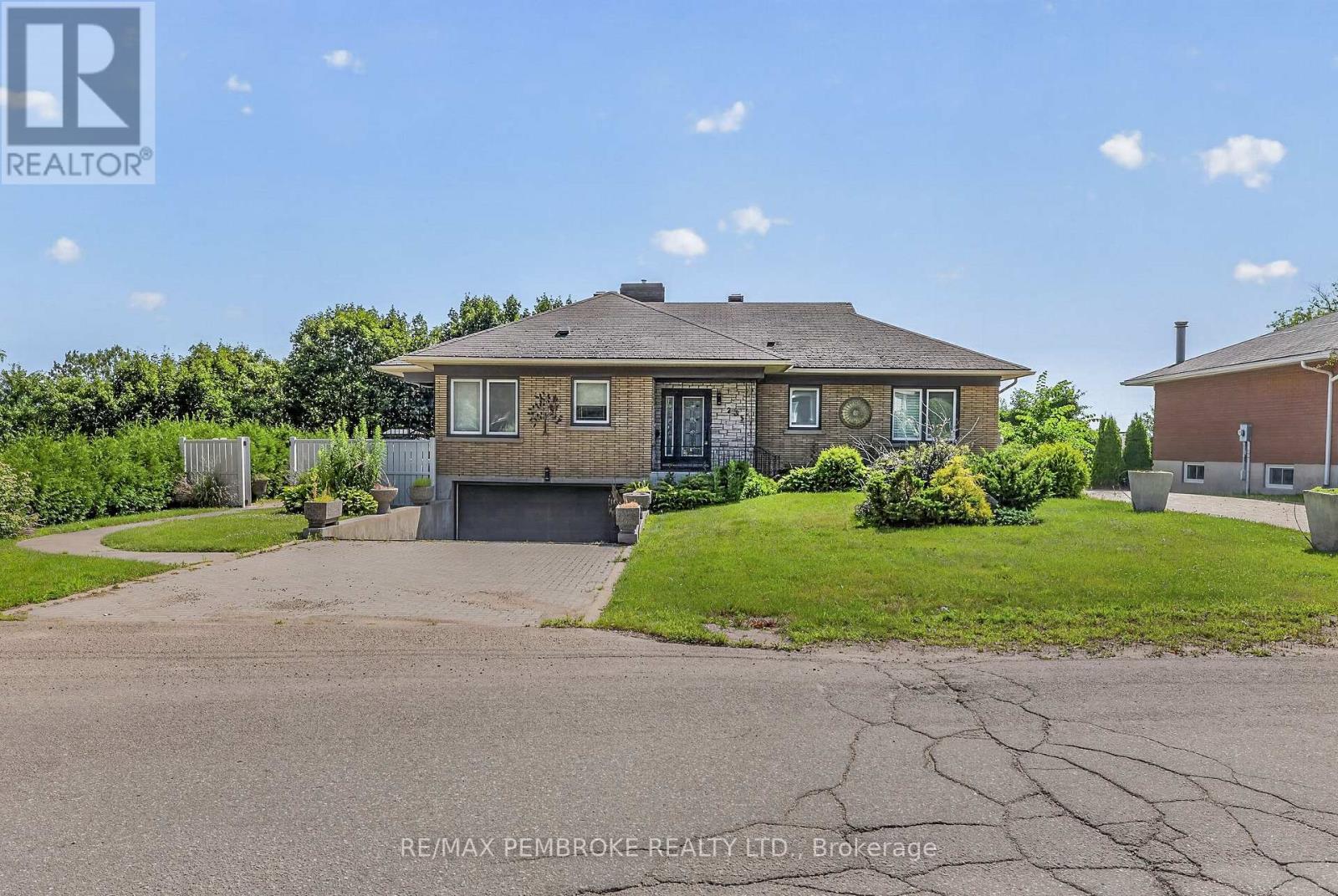 235 BROADVIEW DRIVE - 6