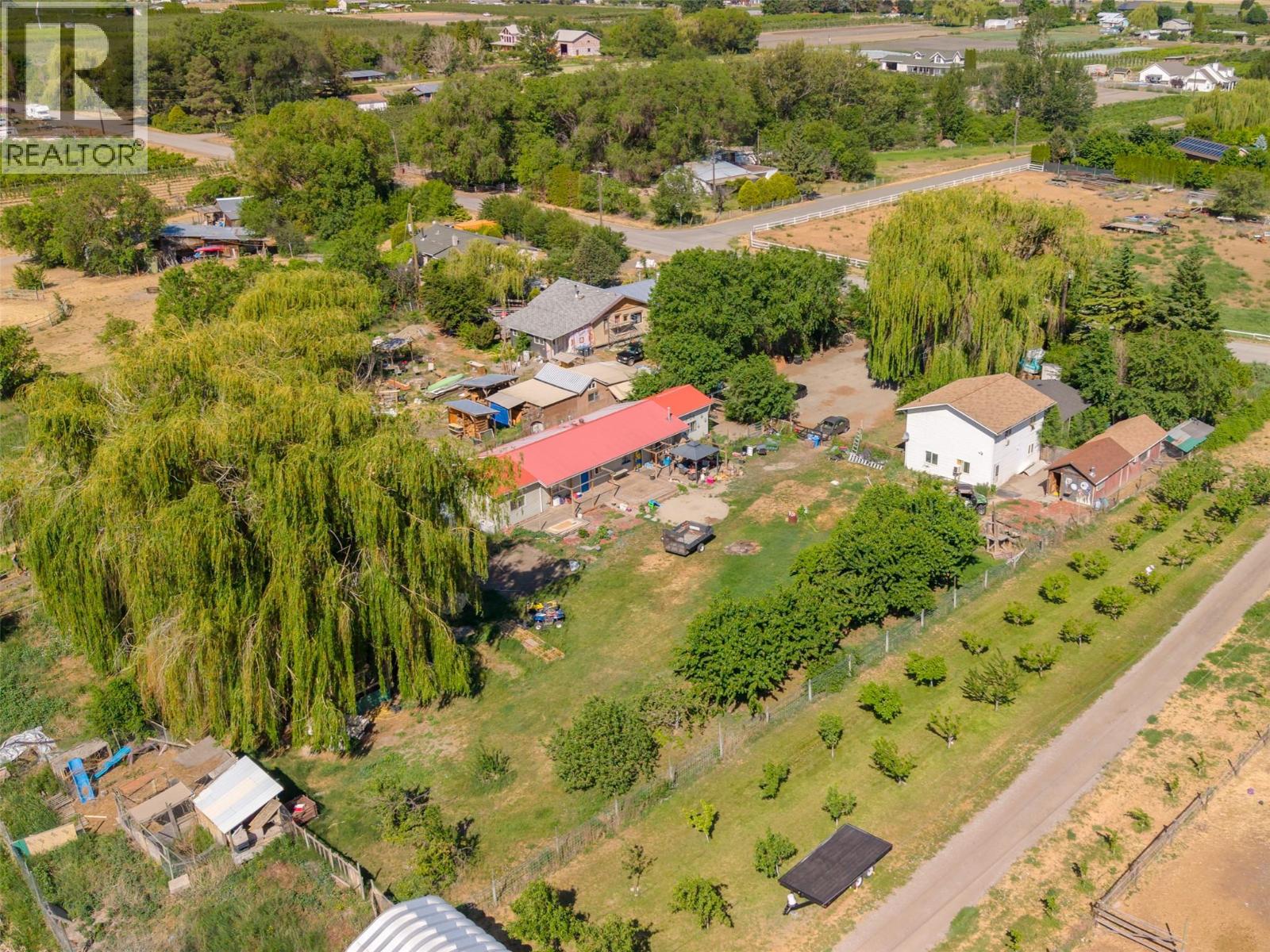 800 Coulthard Road - 74