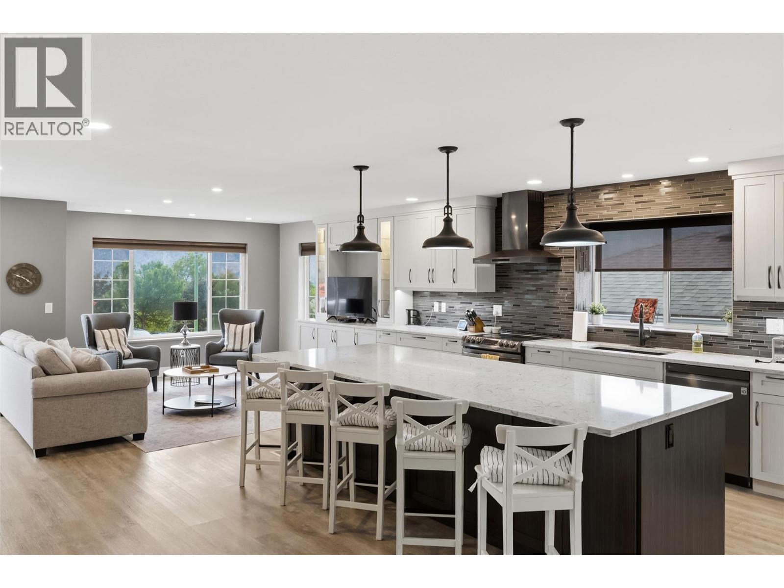 12104 GOLF COURSE Drive - 24