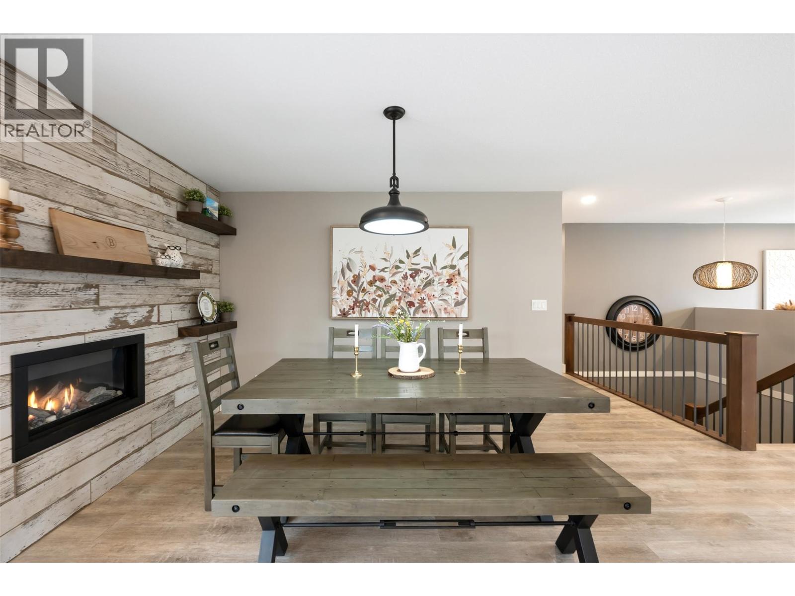 12104 GOLF COURSE Drive - 21