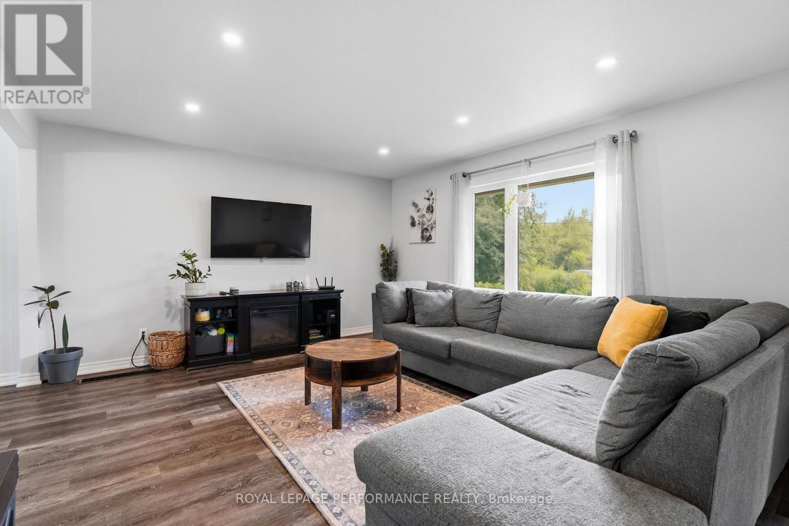 3230 PATTEE ROAD E - 11