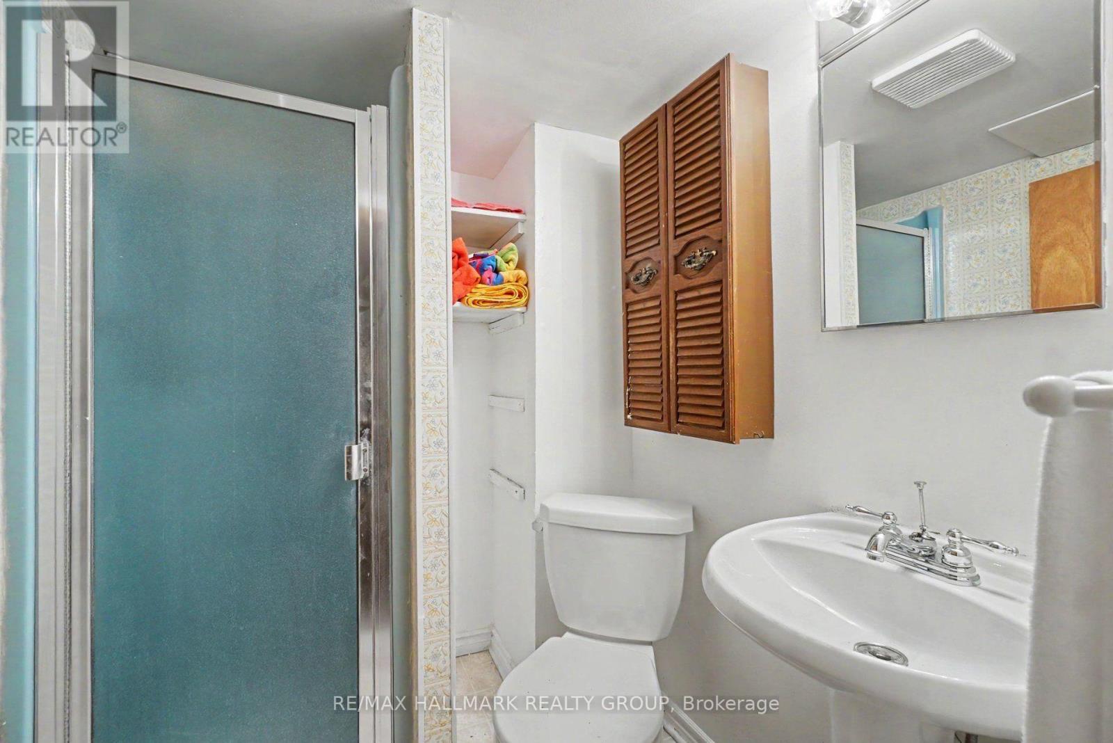 1839 HUTTON AVENUE - 27