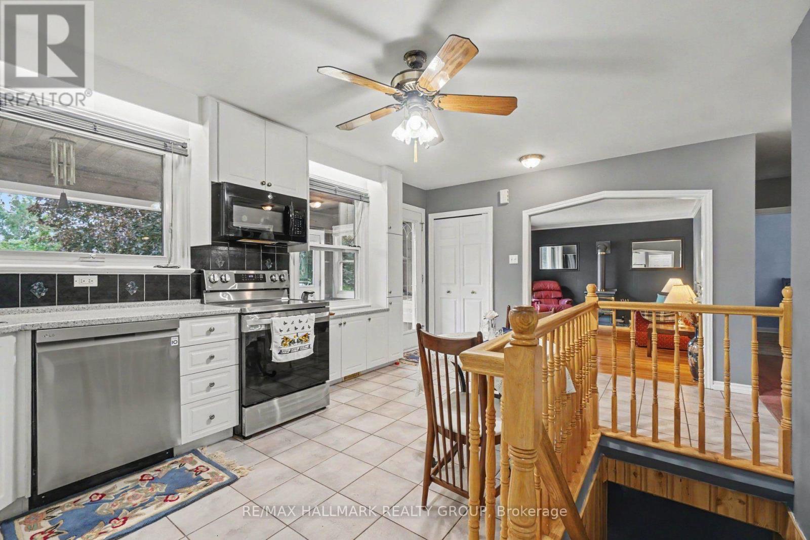 1839 HUTTON AVENUE - 8