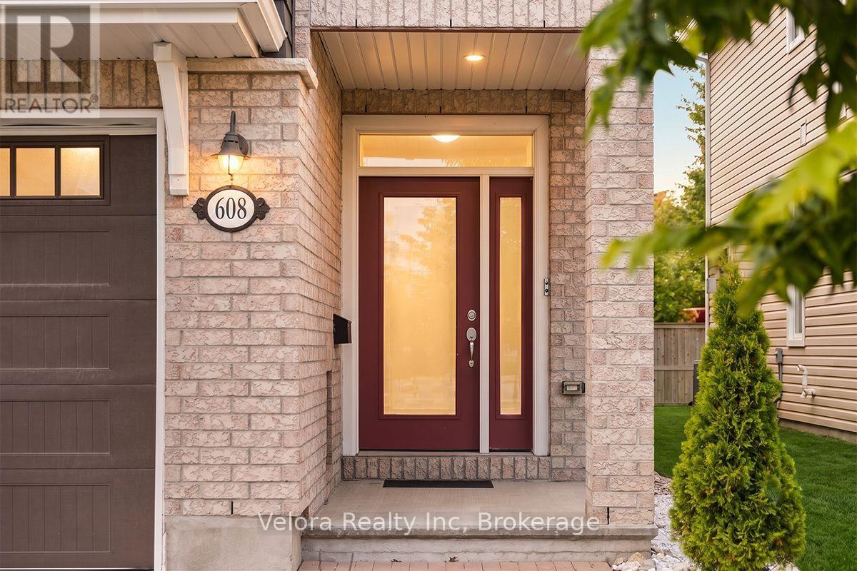 608 VIVERA PLACE - 3