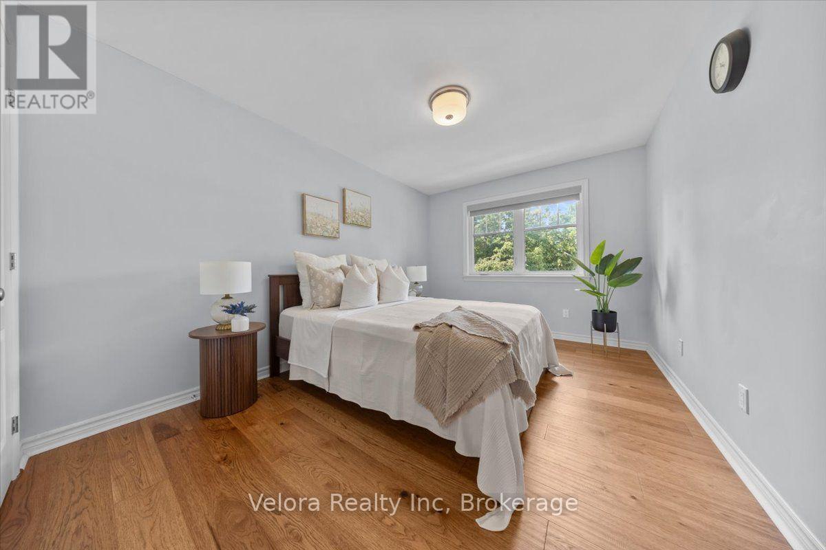 608 VIVERA PLACE - 32