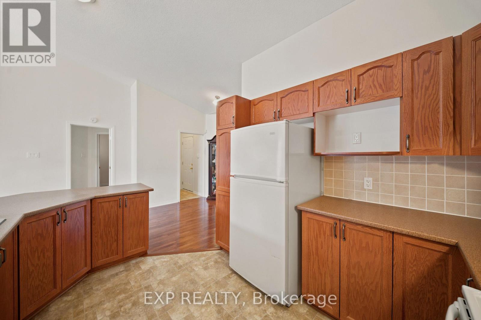 2 Bed, 2 Bath House for Sale in Ottawa – 113 MAPLE KEY PRIVATE, Ottawa – MLS# X13600046 - Image 15