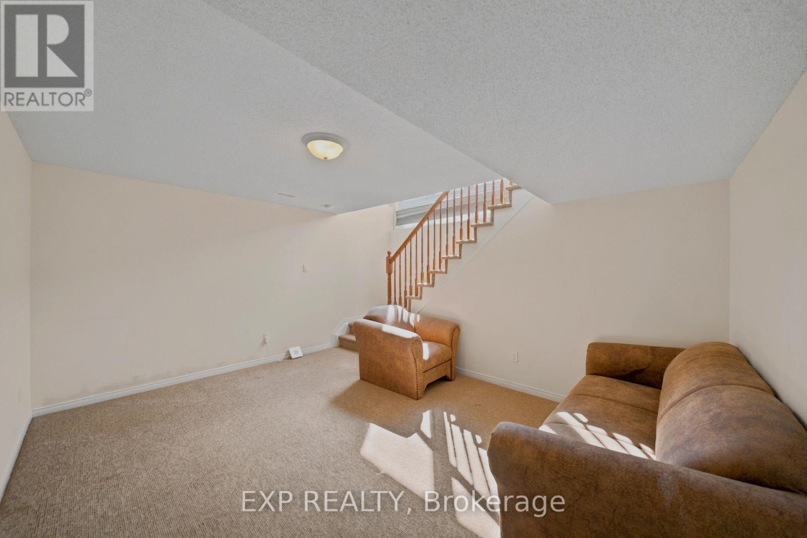 2 Bed, 2 Bath House for Sale in Ottawa – 113 MAPLE KEY PRIVATE, Ottawa – MLS# X13600046 - Image 22