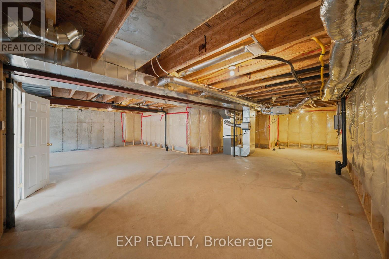 2 Bed, 2 Bath House for Sale in Ottawa – 113 MAPLE KEY PRIVATE, Ottawa – MLS# X13600046 - Image 25