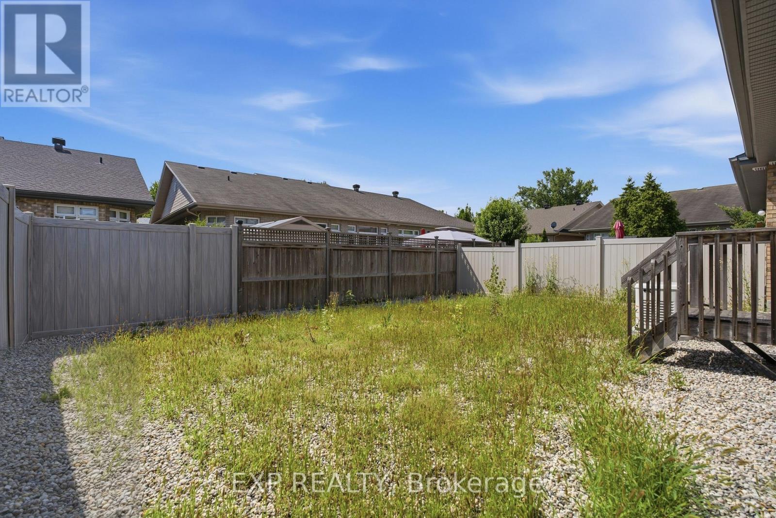 2 Bed, 2 Bath House for Sale in Ottawa – 113 MAPLE KEY PRIVATE, Ottawa – MLS# X13600046 - Image 27