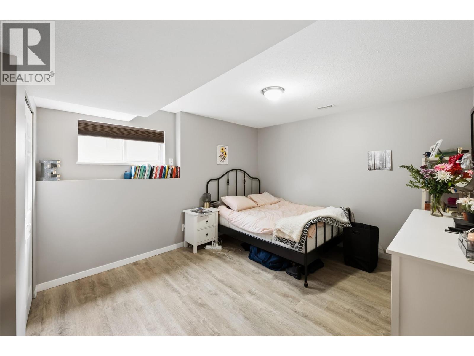 12104 GOLF COURSE Drive - 43