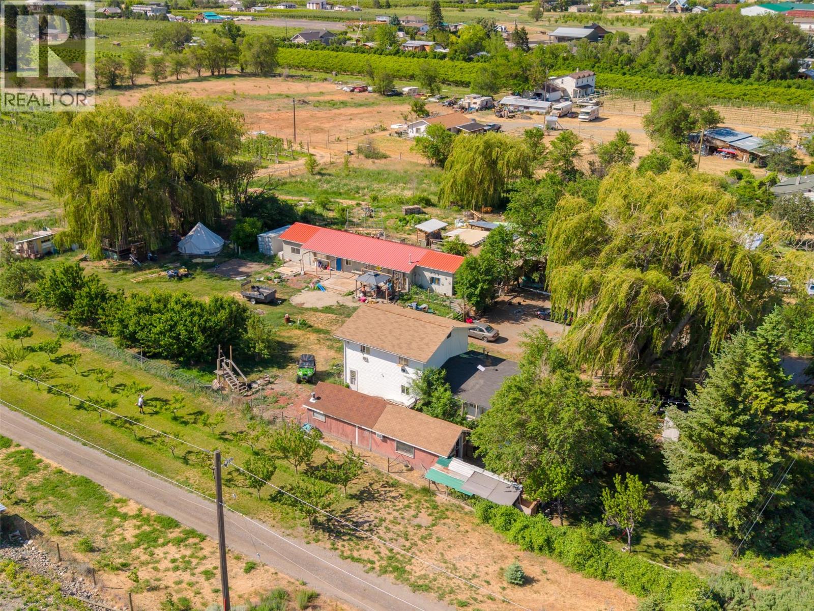 800 Coulthard Road - 1