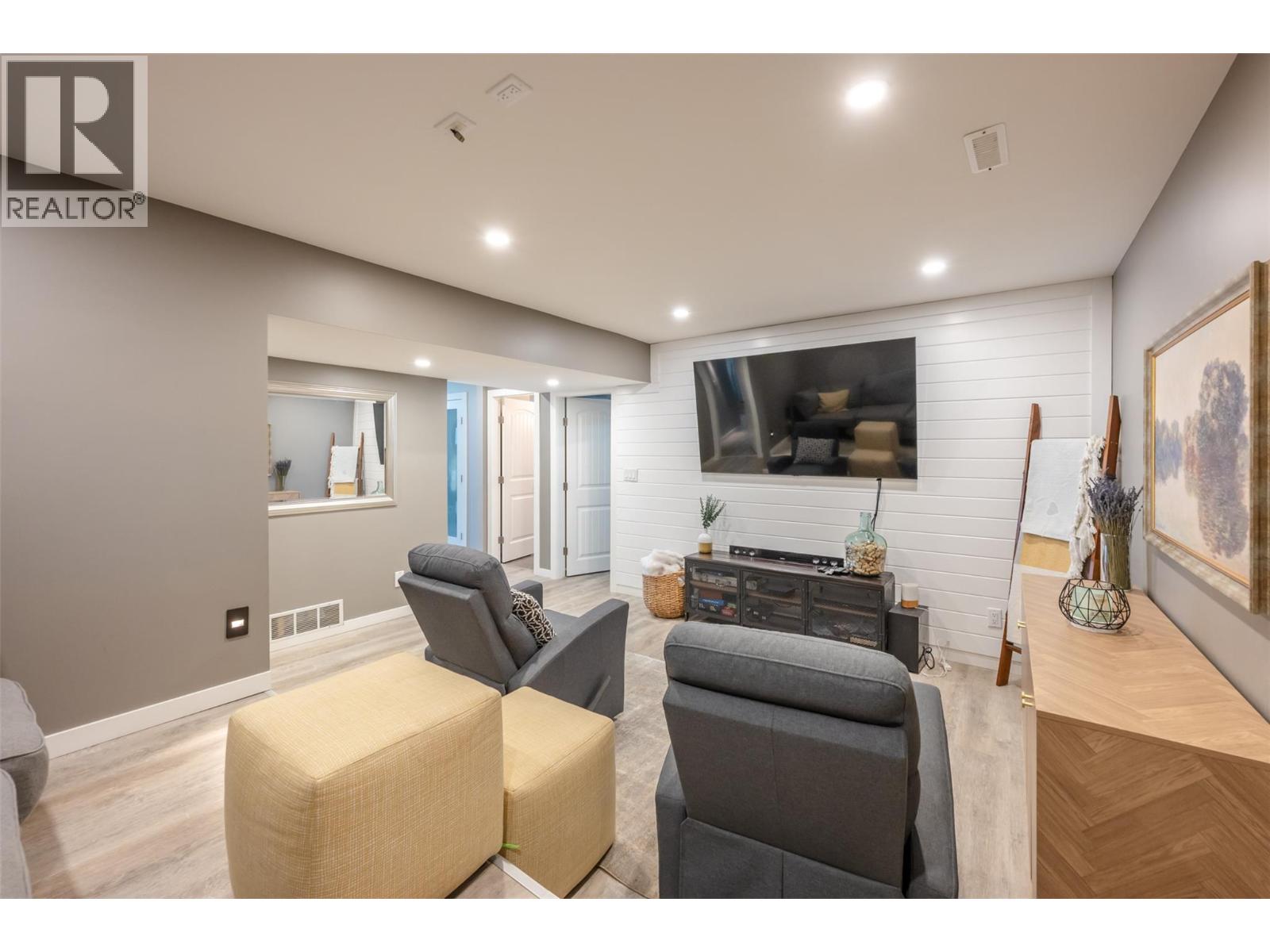 12104 GOLF COURSE Drive - 47