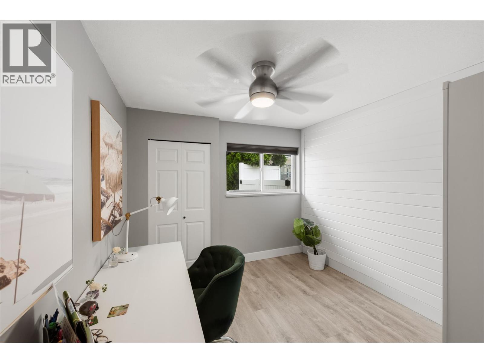 12104 GOLF COURSE Drive - 27