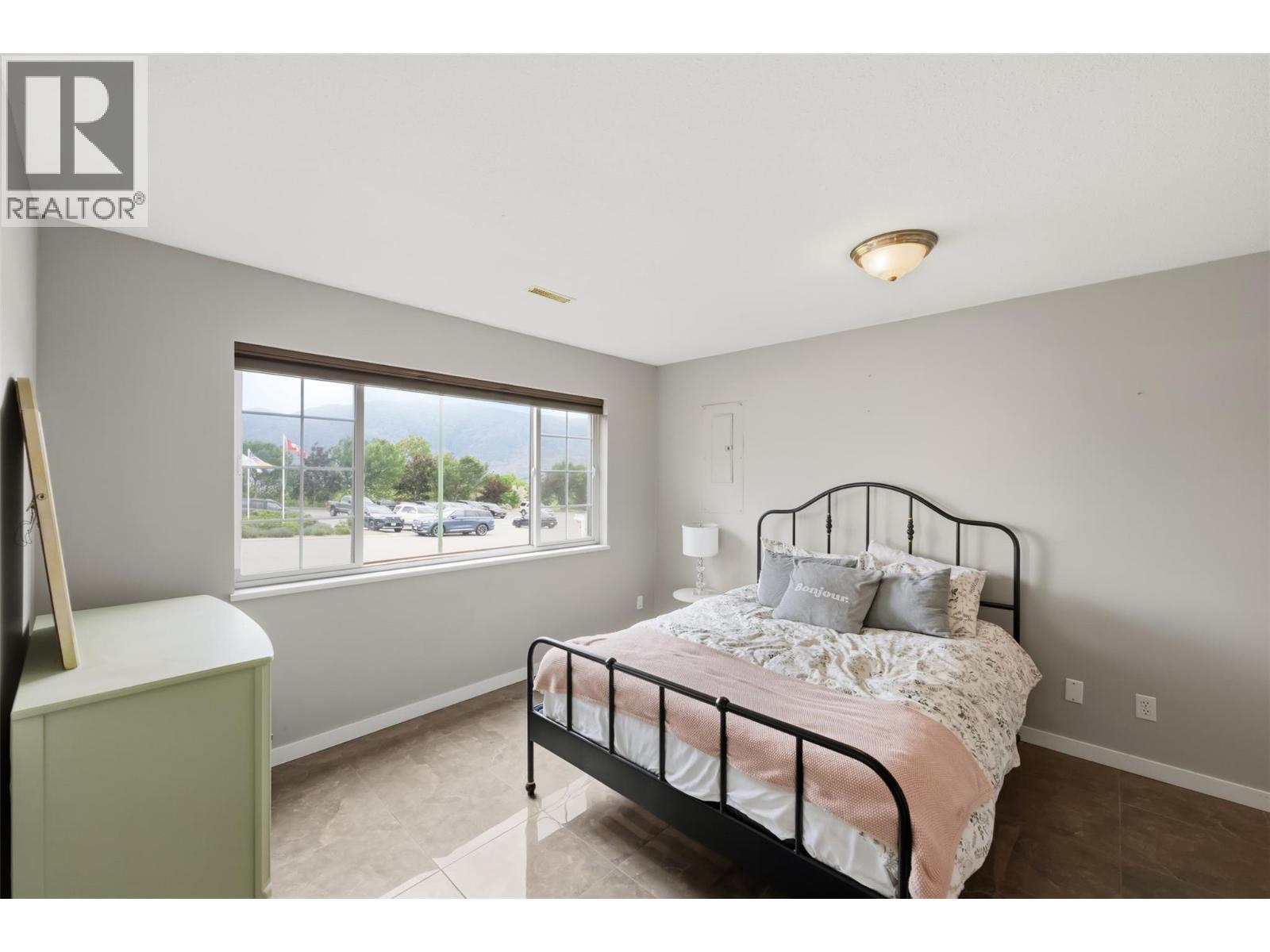 12104 GOLF COURSE Drive - 38