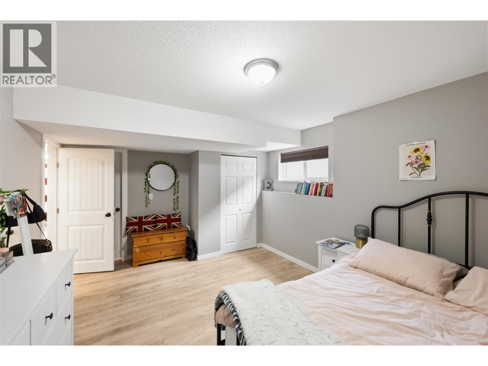 12104 GOLF COURSE Drive - 44