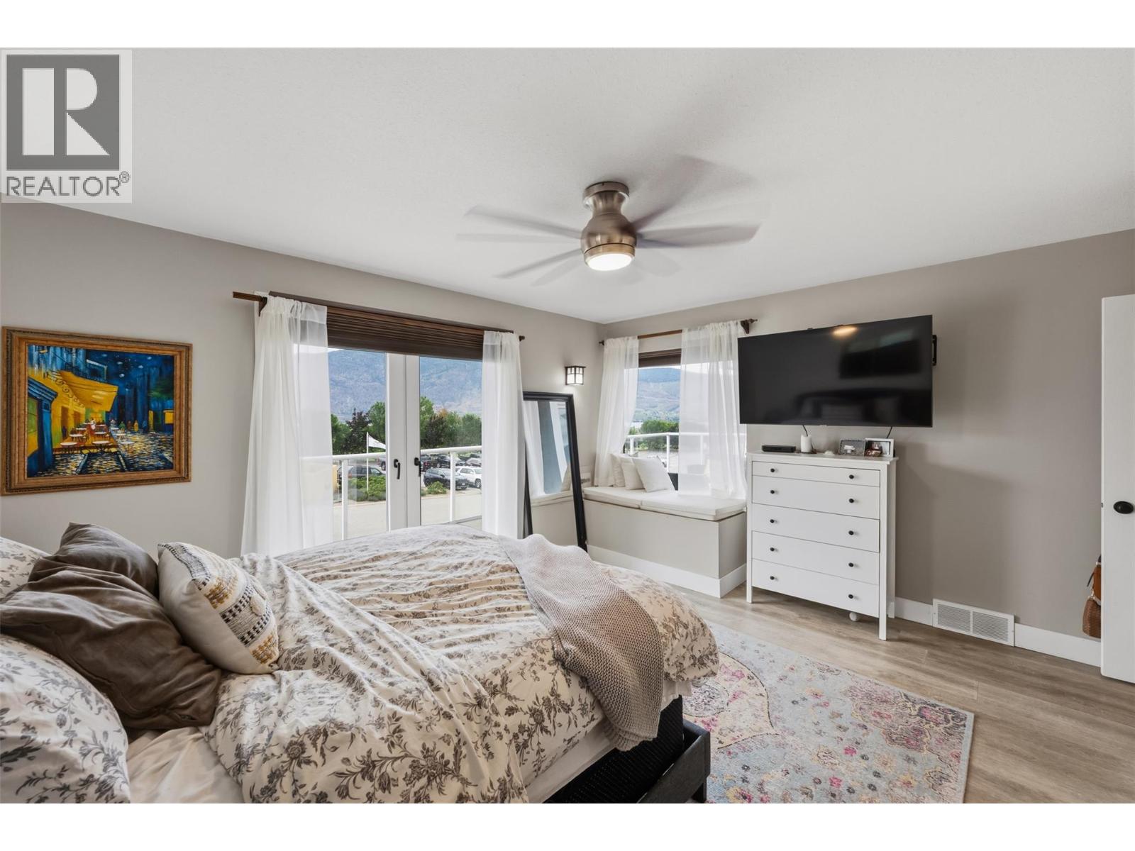 12104 GOLF COURSE Drive - 33