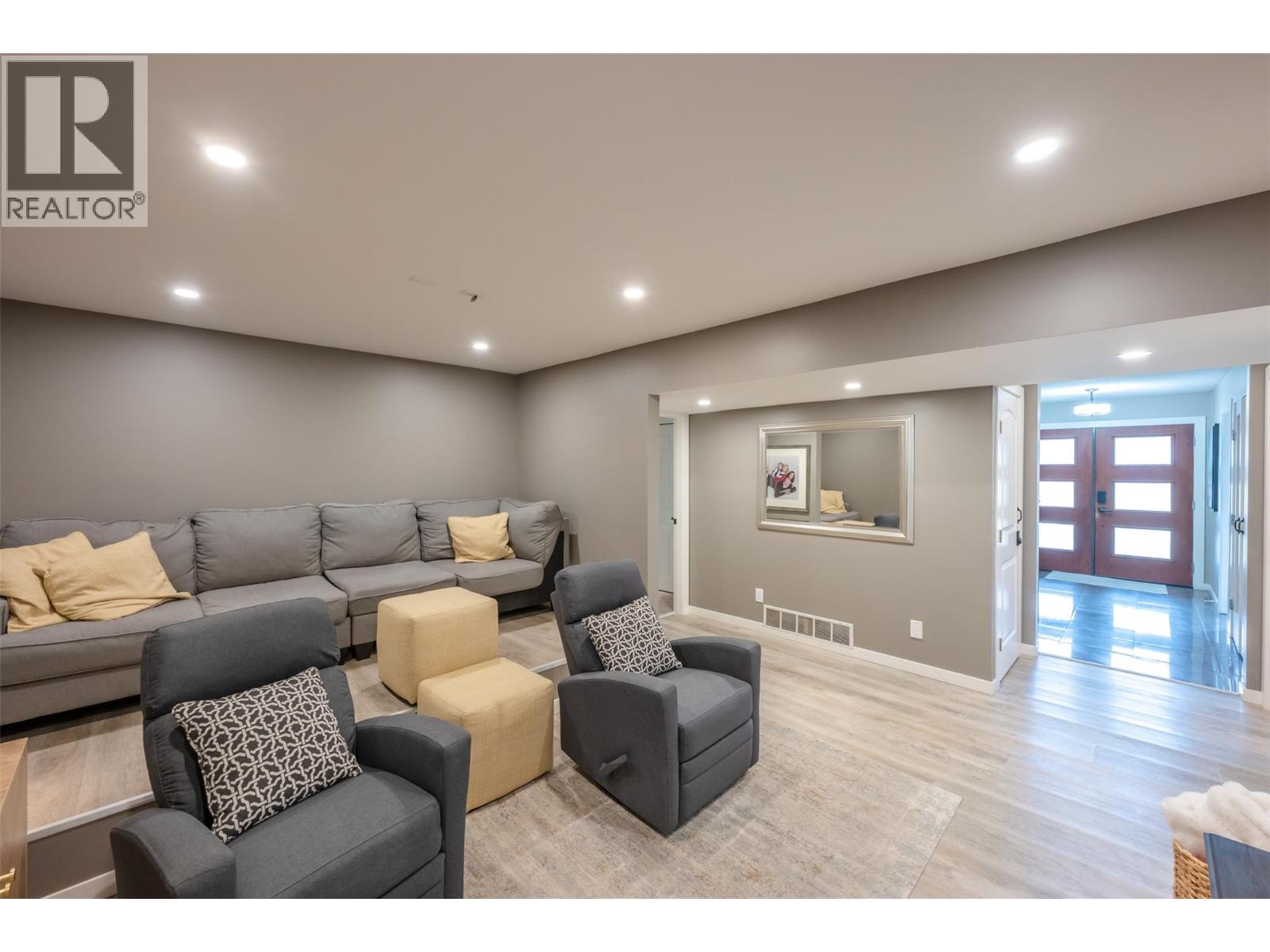 12104 GOLF COURSE Drive - 48