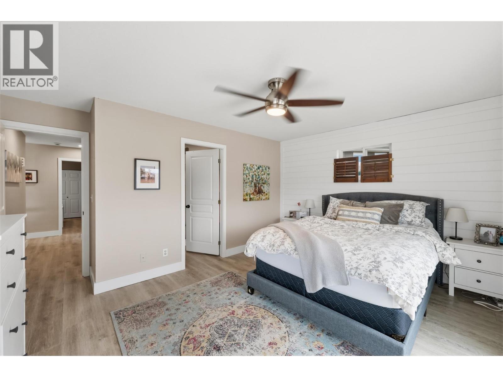 12104 GOLF COURSE Drive - 34