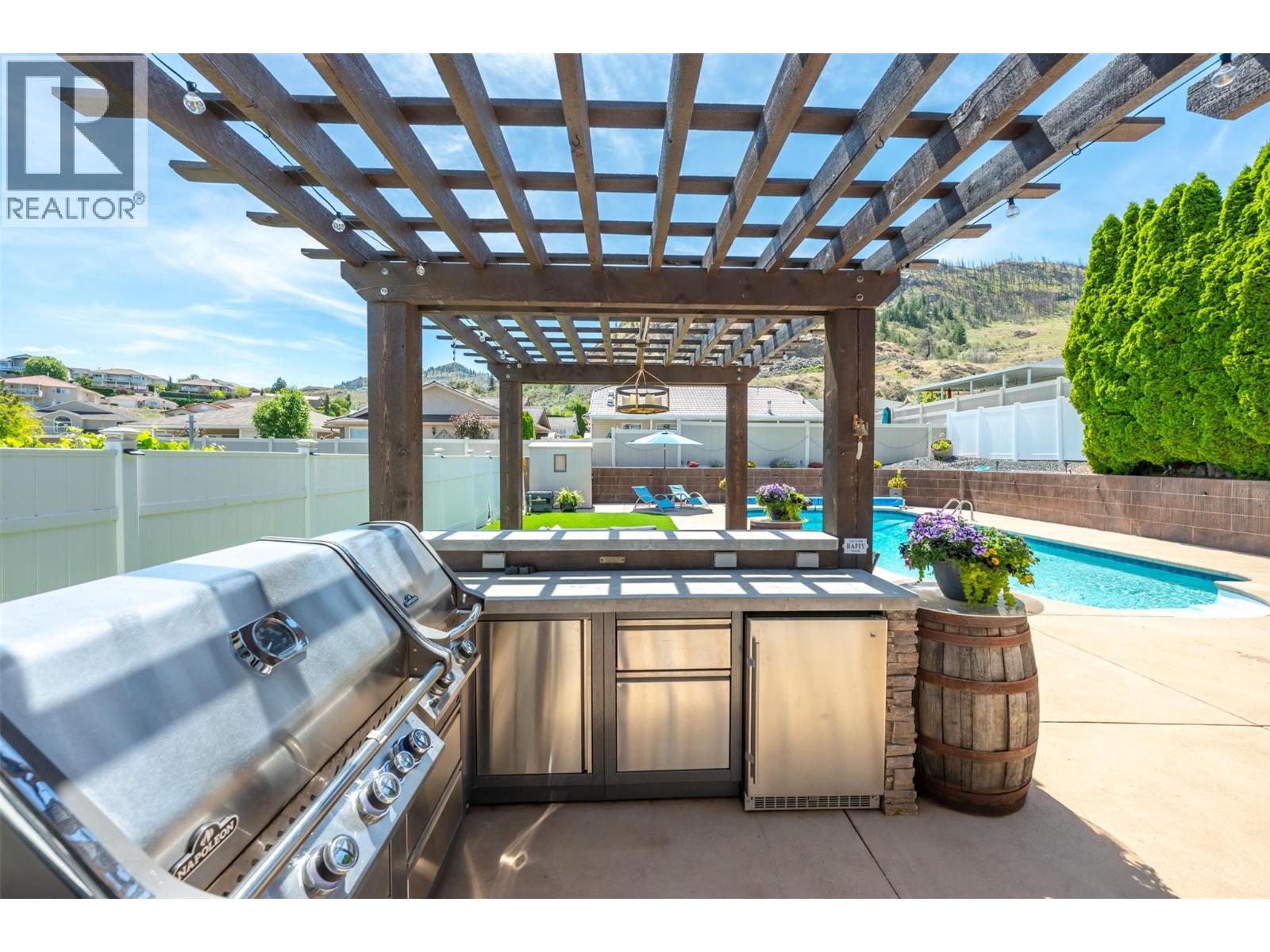 12104 GOLF COURSE Drive - 77
