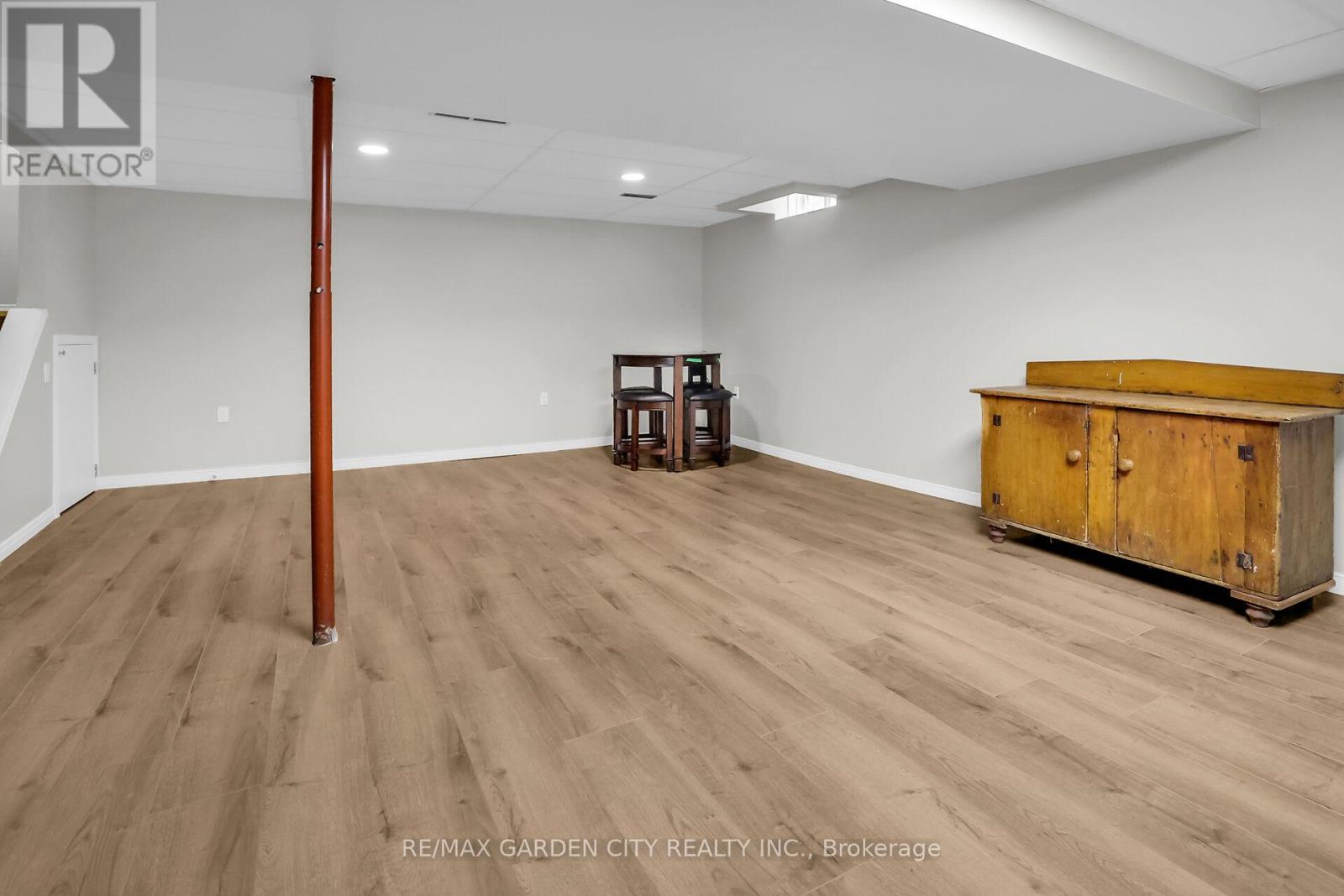 4542 IVY GARDENS CRESCENT - 19