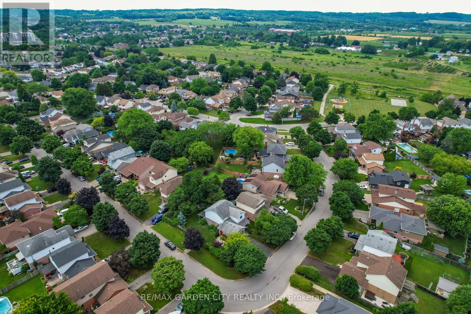 4542 IVY GARDENS CRESCENT - 37