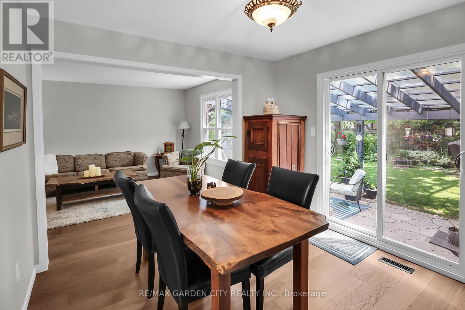 4542 IVY GARDENS CRESCENT - 8